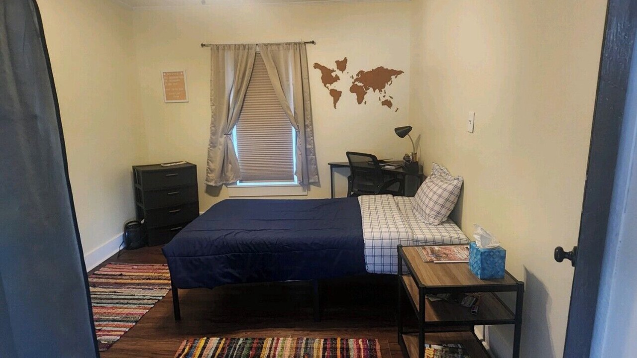 Photo of Bedroom in Toccoa