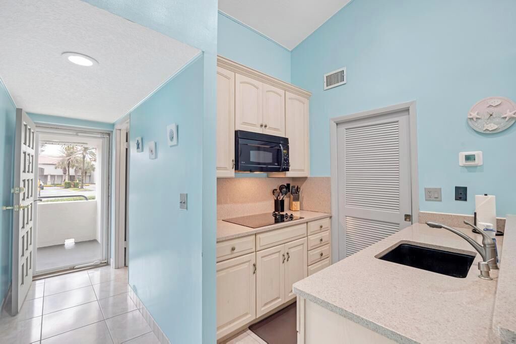 Photo of Kitchen in Sawgrass