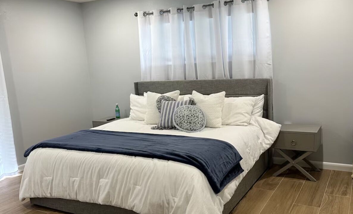 Photo of Bedroom in Cocoa Isles
