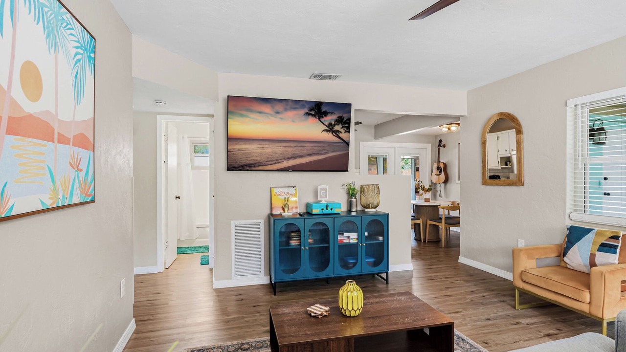 Photo of Livingroom in South Pinellas Community Council