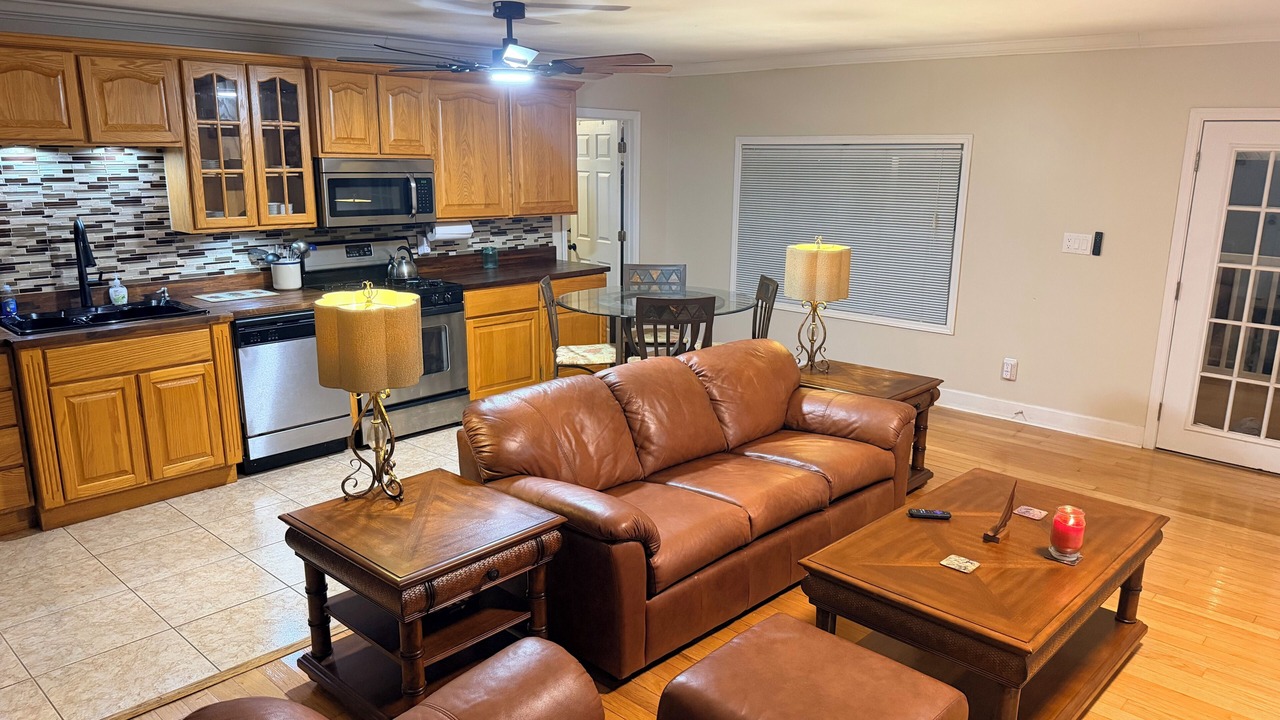 Photo of Livingroom in Holly Hill