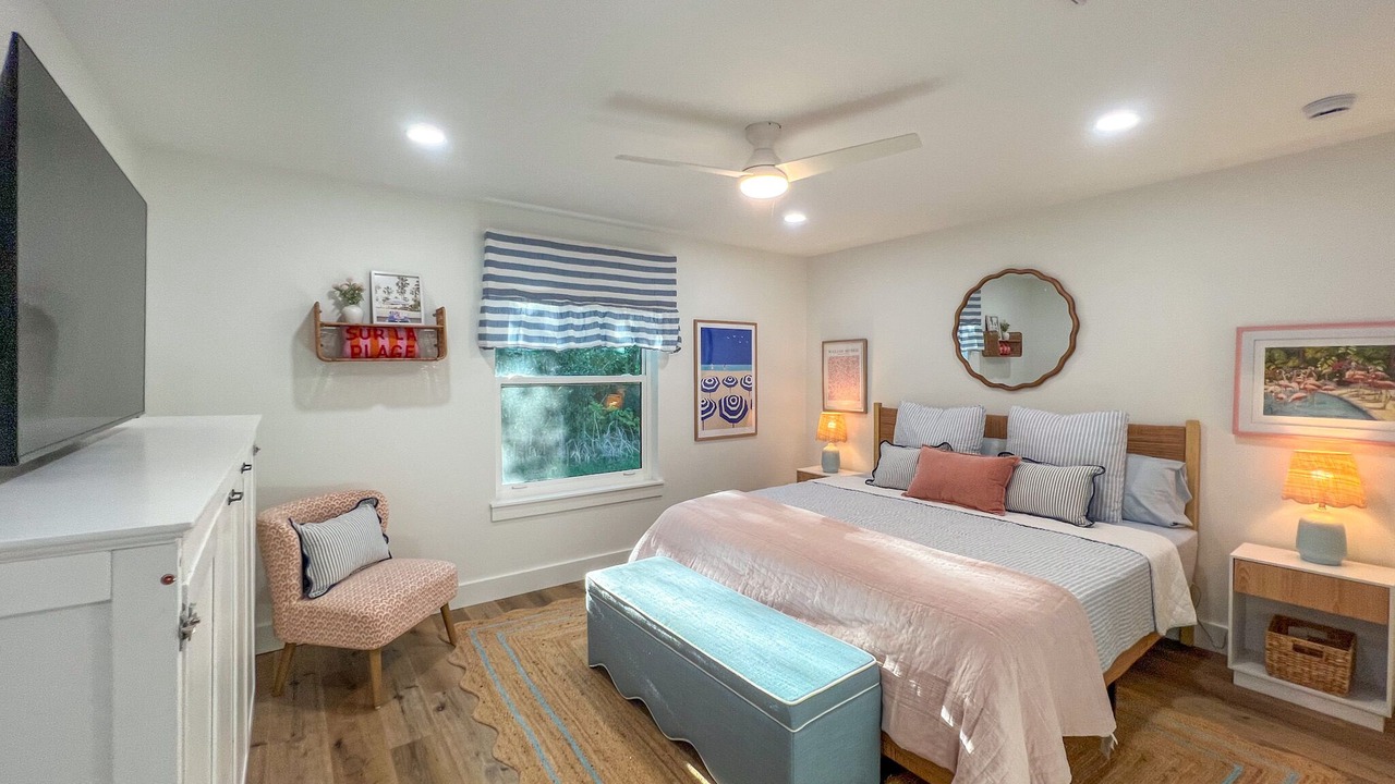 Photo of Bedroom in Butler Beach