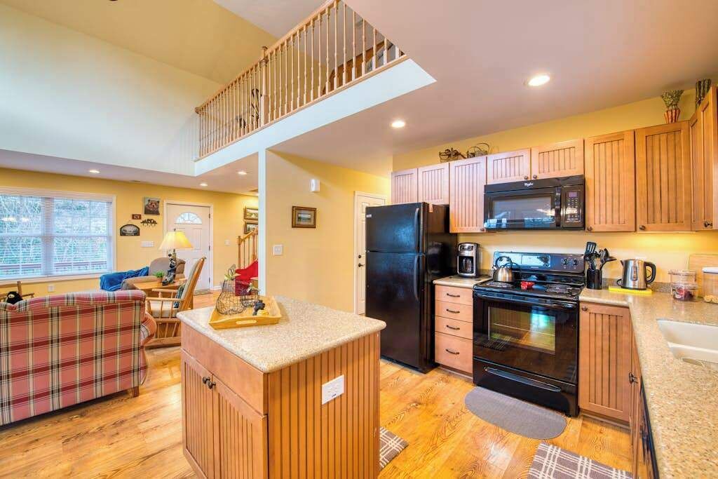 Photo of Kitchen in Lake Junaluska