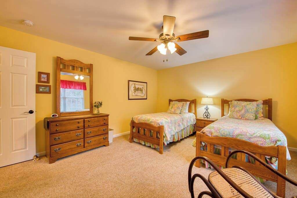 Photo of Bedroom in Lake Junaluska