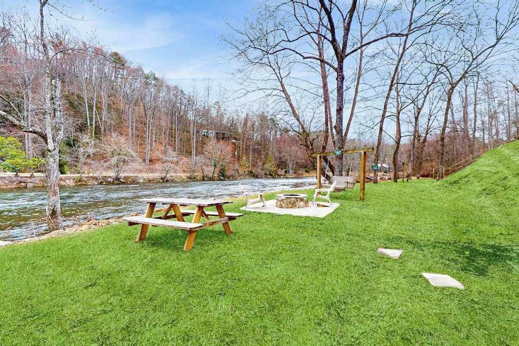 Photo of Outdoor in Sylva