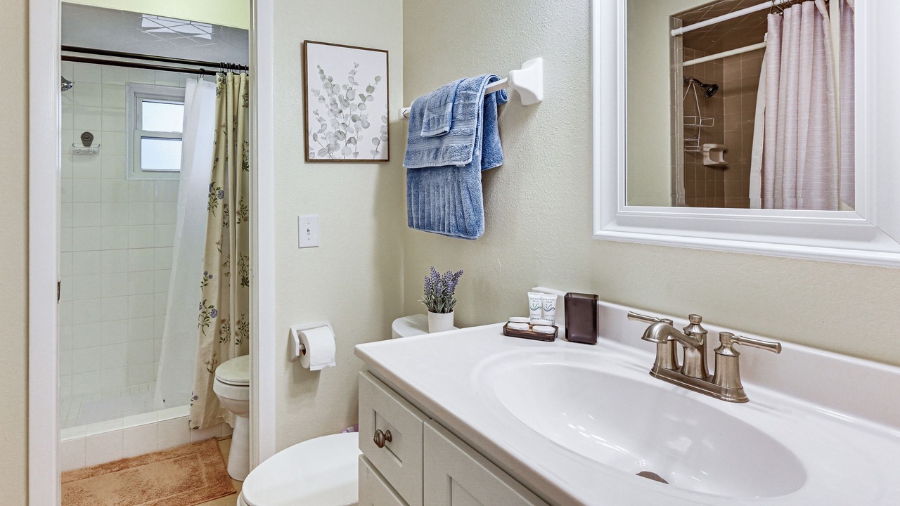 Photo of Bathroom in Auburndale