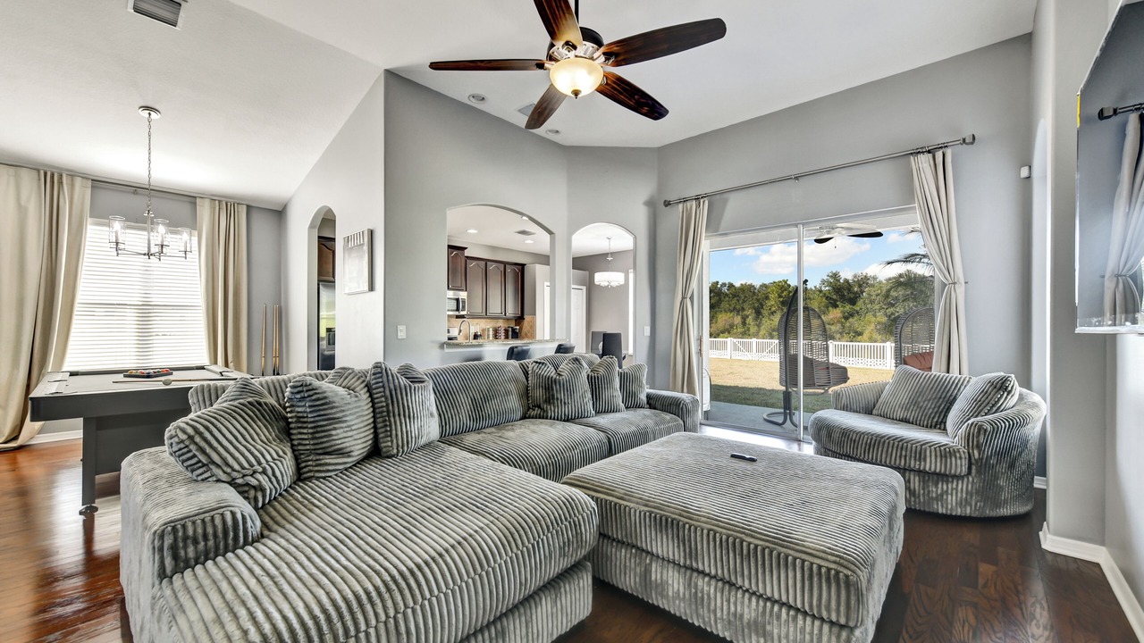 Photo of Livingroom in Riverview