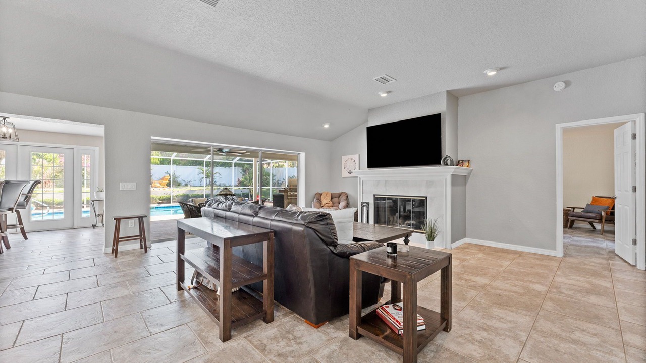 Photo of Livingroom in Palm Harbor