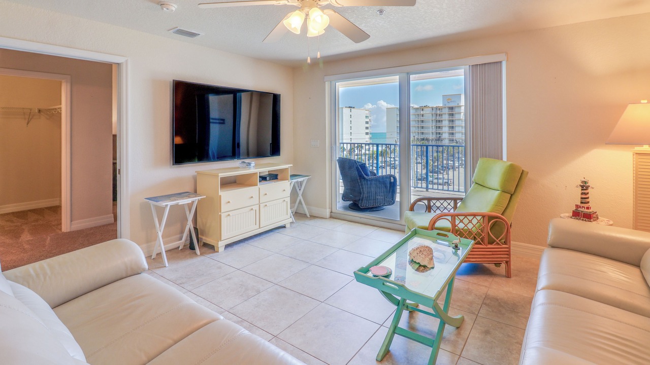 Photo of Livingroom in New Smyrna Beach