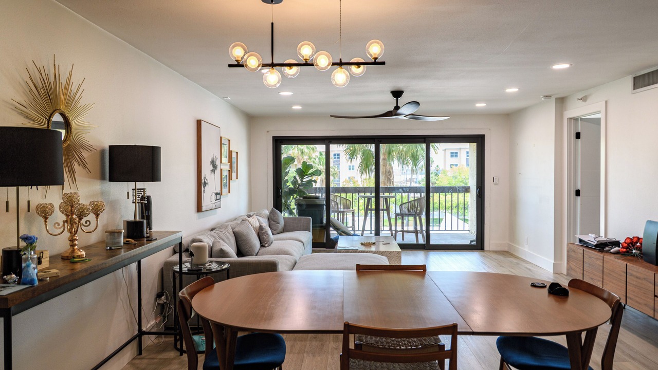 Photo of Livingroom in Madeira Beach