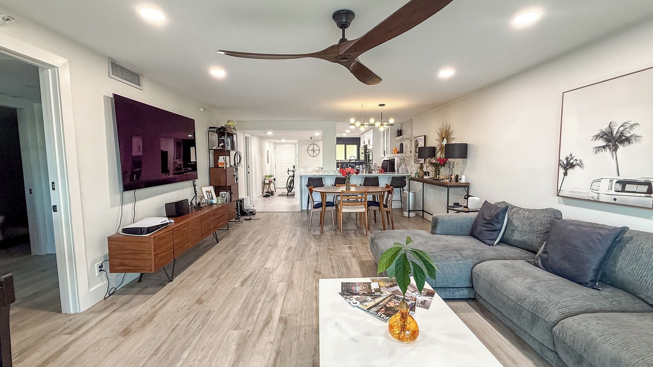 Photo of Livingroom in Madeira Beach