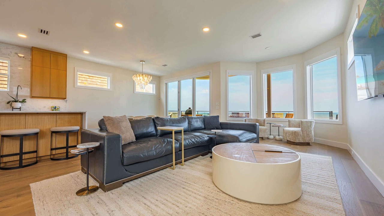 Photo of Livingroom in Jacksonville Beach
