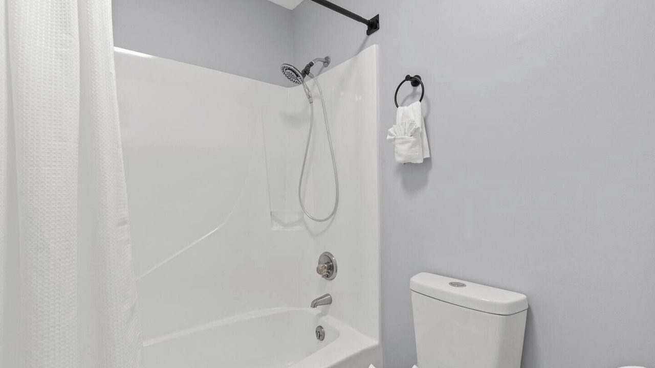Photo of Bathroom in Thomas Drive