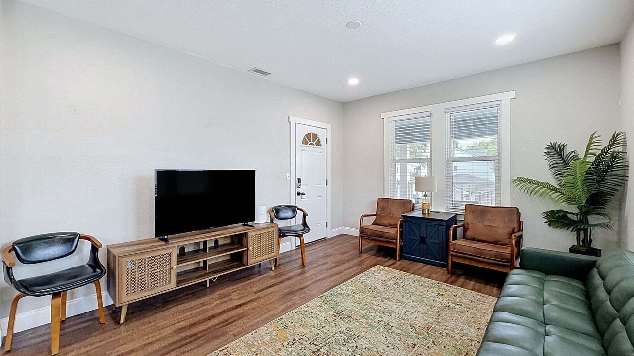 Photo of Livingroom in Tampa Heights