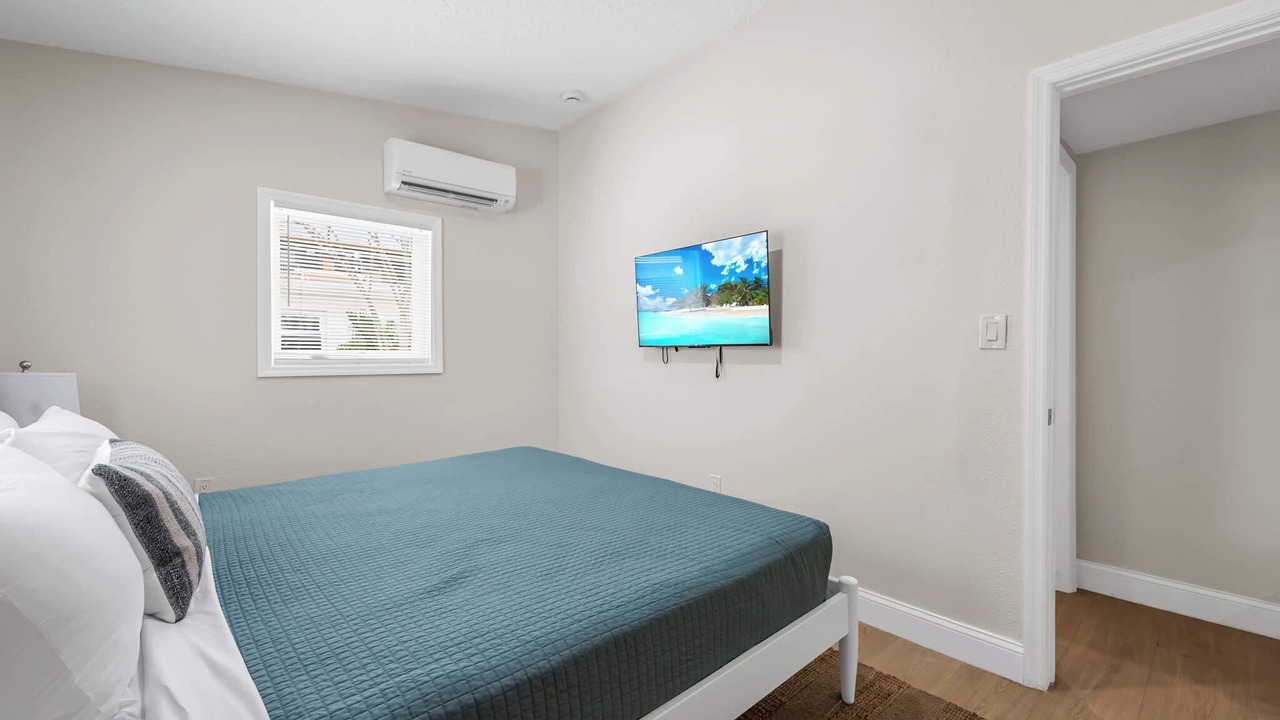 Photo of Bedroom in Parsuns To Cocoa Beach