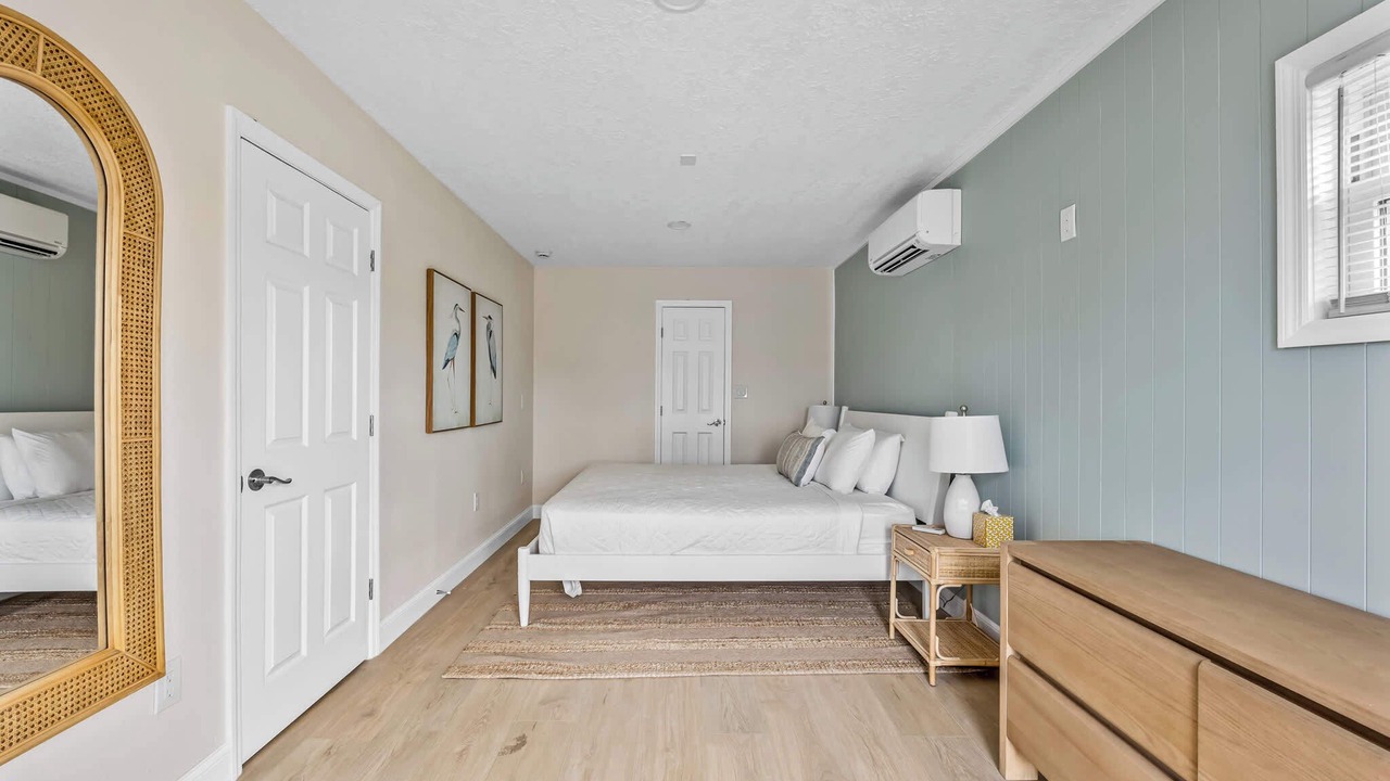 Photo of Bedroom in Parsuns To Cocoa Beach