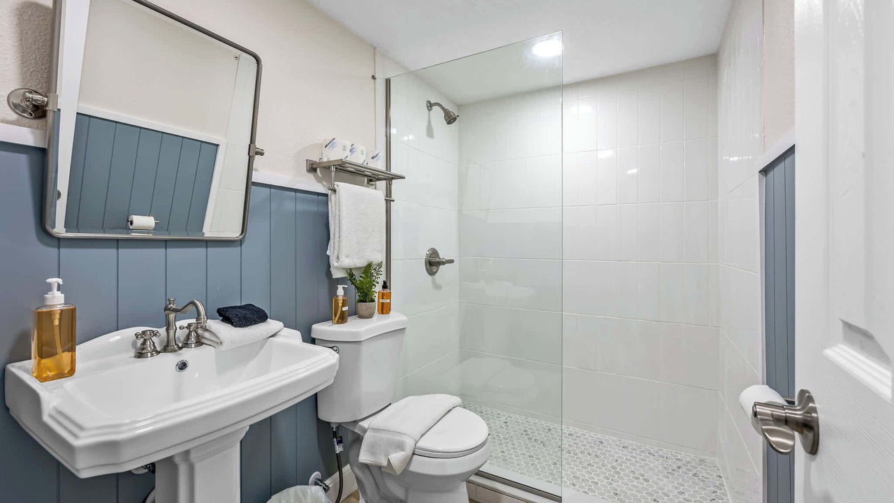 Photo of Bathroom in Parsuns To Cocoa Beach