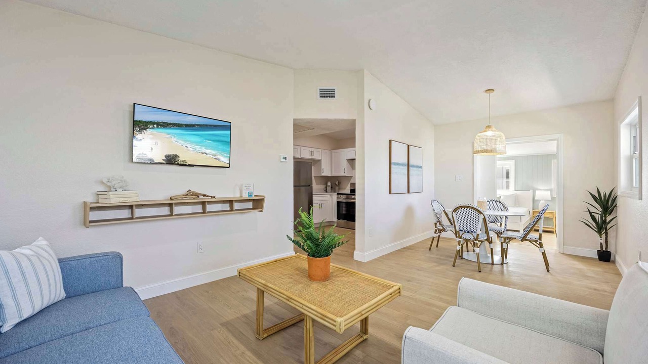 Photo of Livingroom in Parsuns To Cocoa Beach