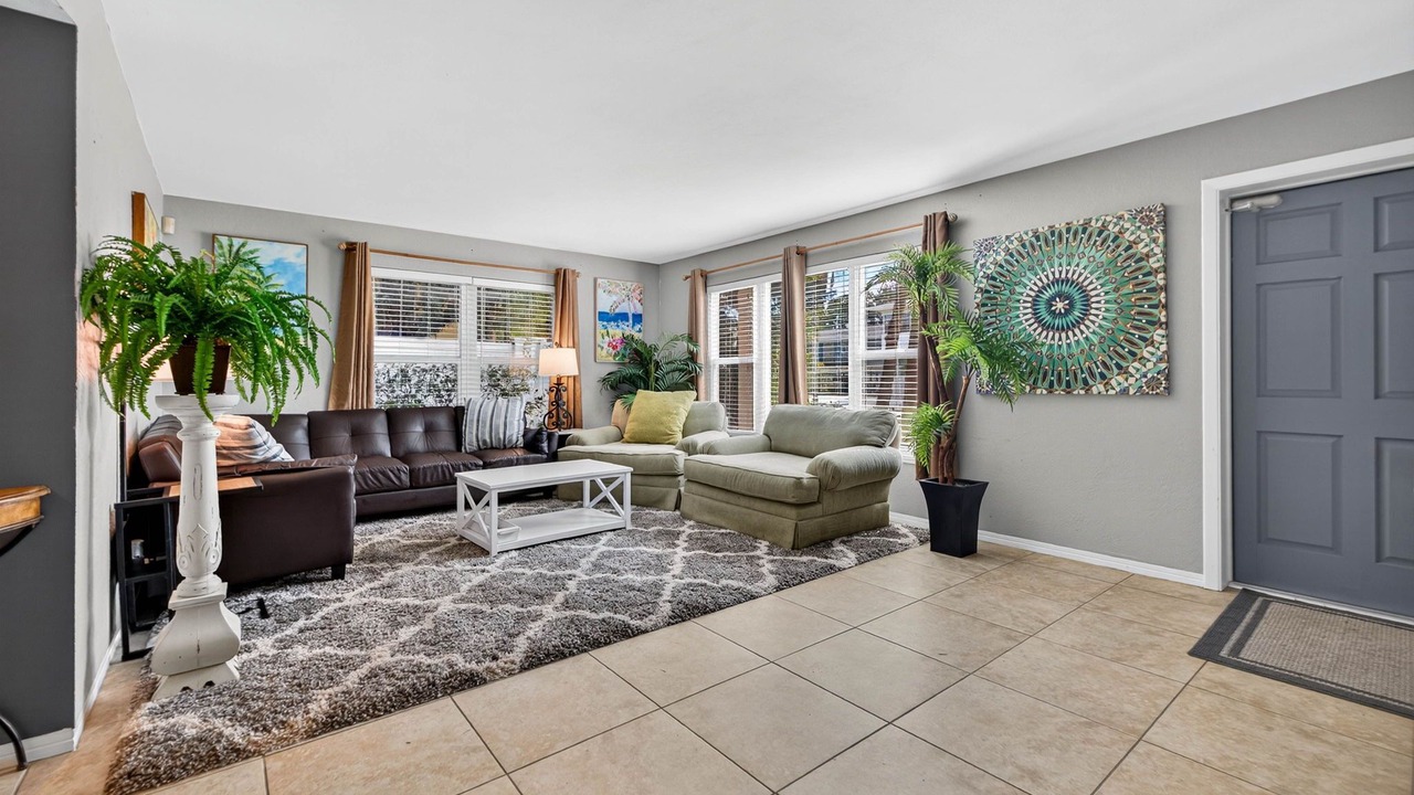 Photo of Livingroom in Historic Old Northeast
