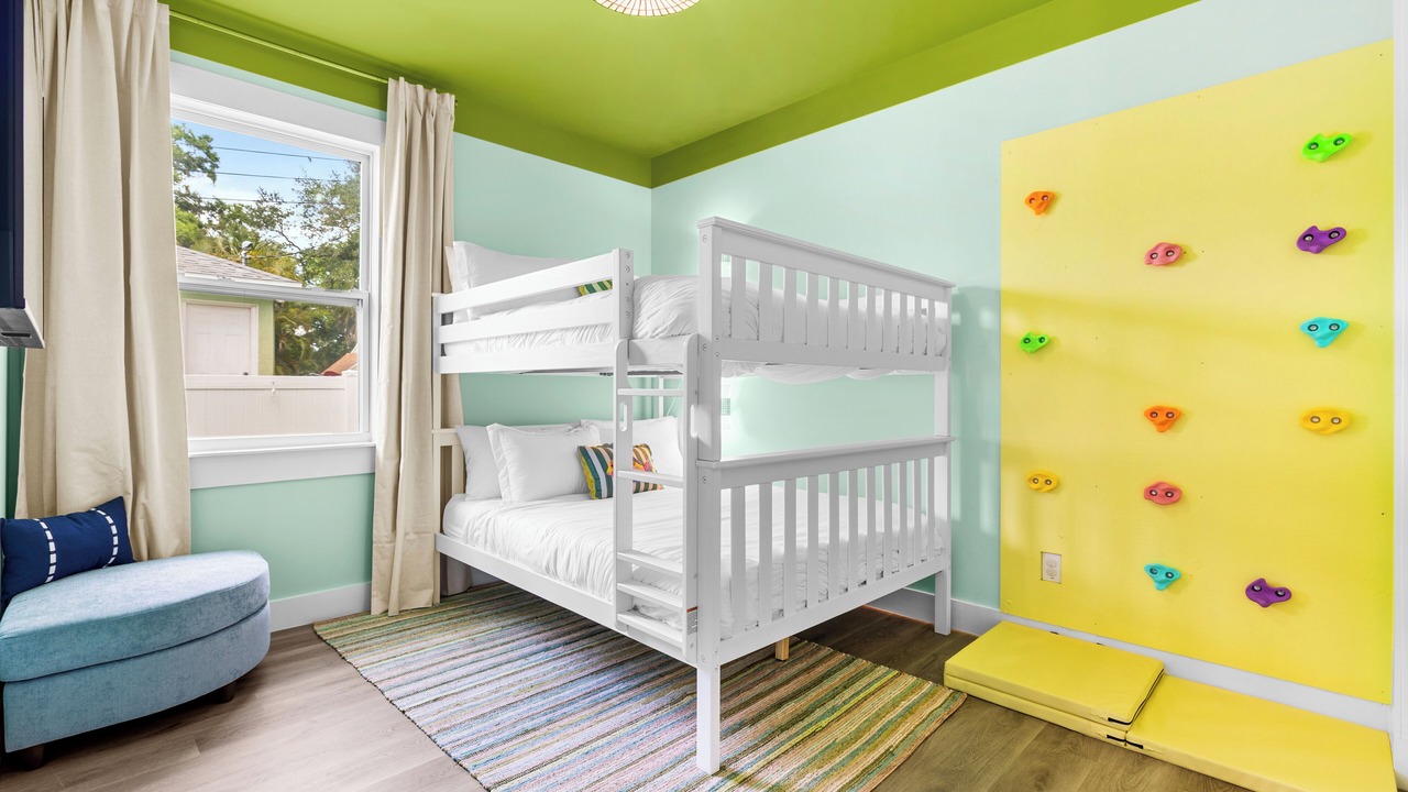 Photo of Bedroom in St. Petersburg - Clearwater