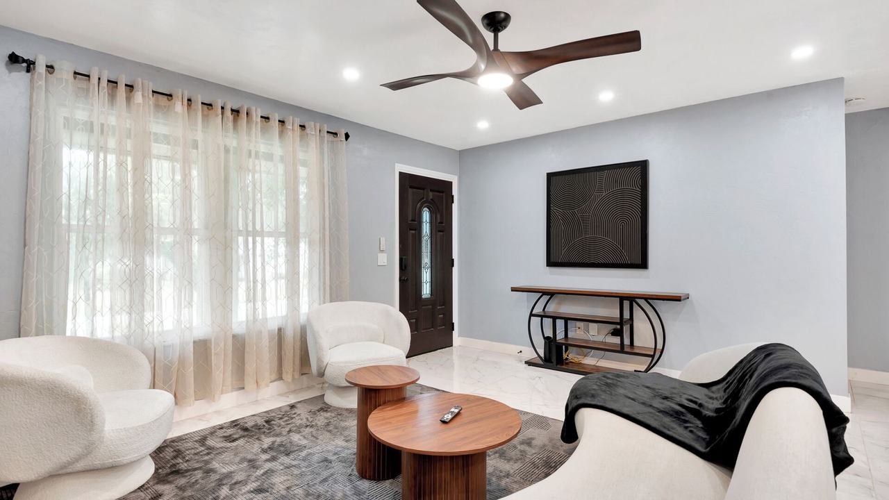 Photo of Livingroom in Daytona Beach