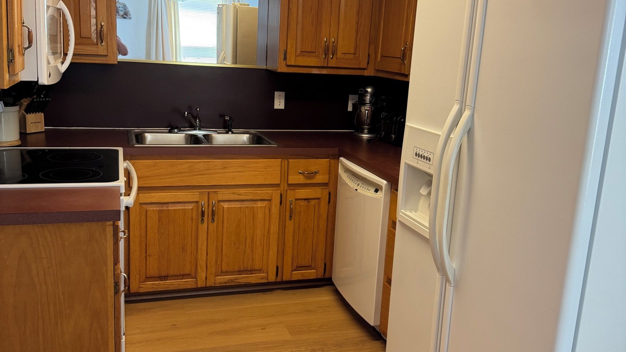 Photo of Kitchen in South Peninsula Historic District