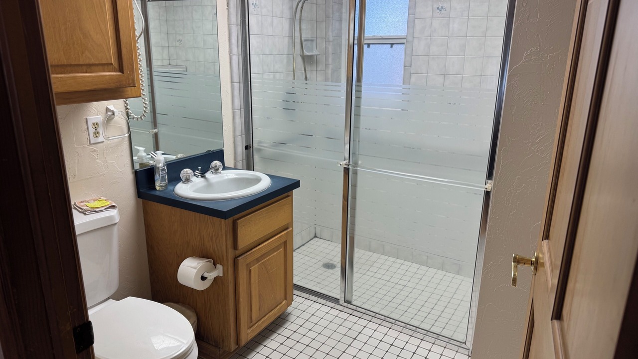 Photo of Bathroom in South Peninsula Historic District