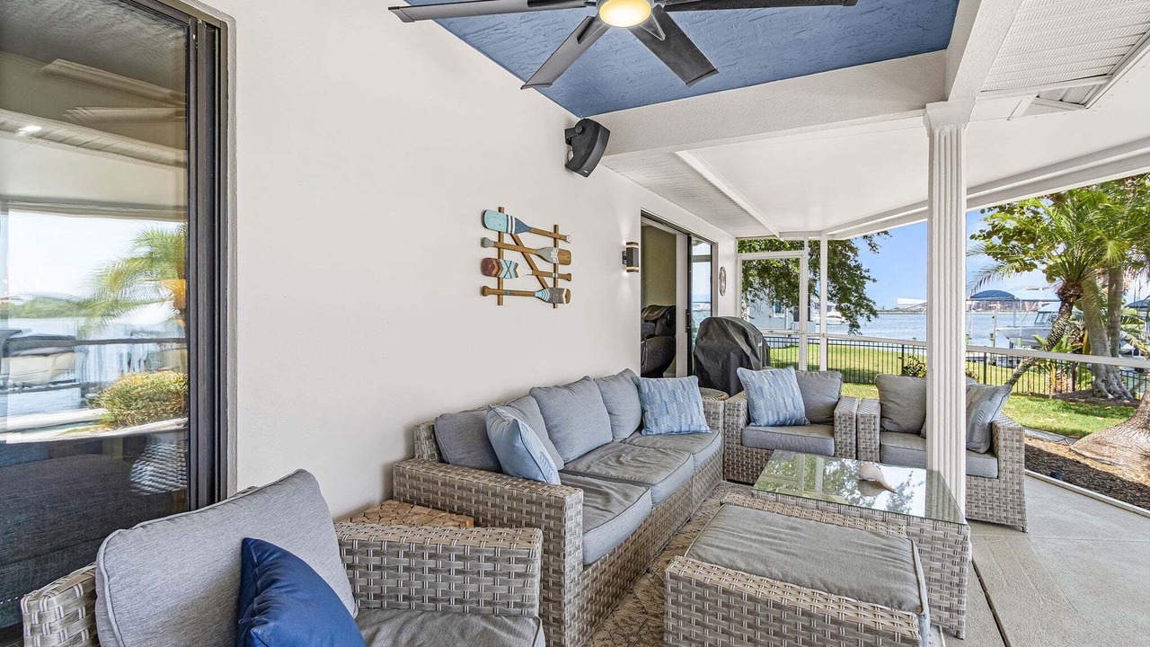 Photo of Patio Balcony in Apollo Beach