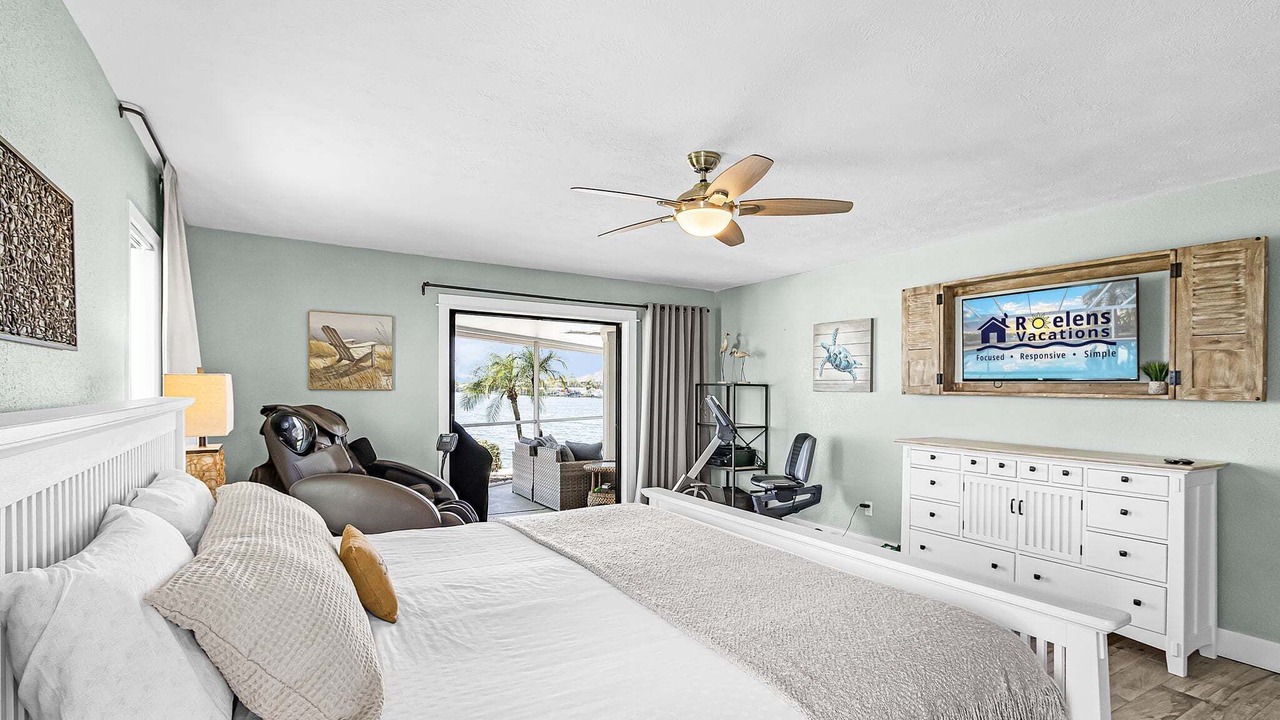 Photo of Bedroom in Apollo Beach