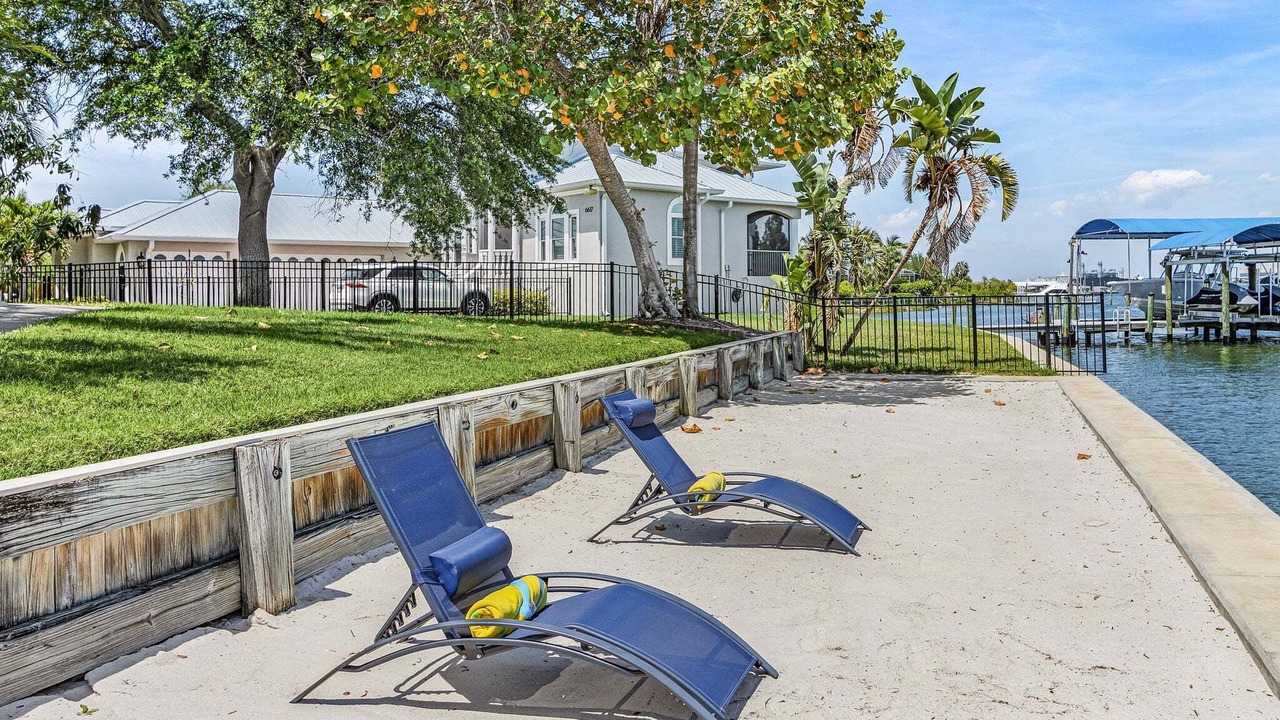 Photo of Patio Balcony in Apollo Beach