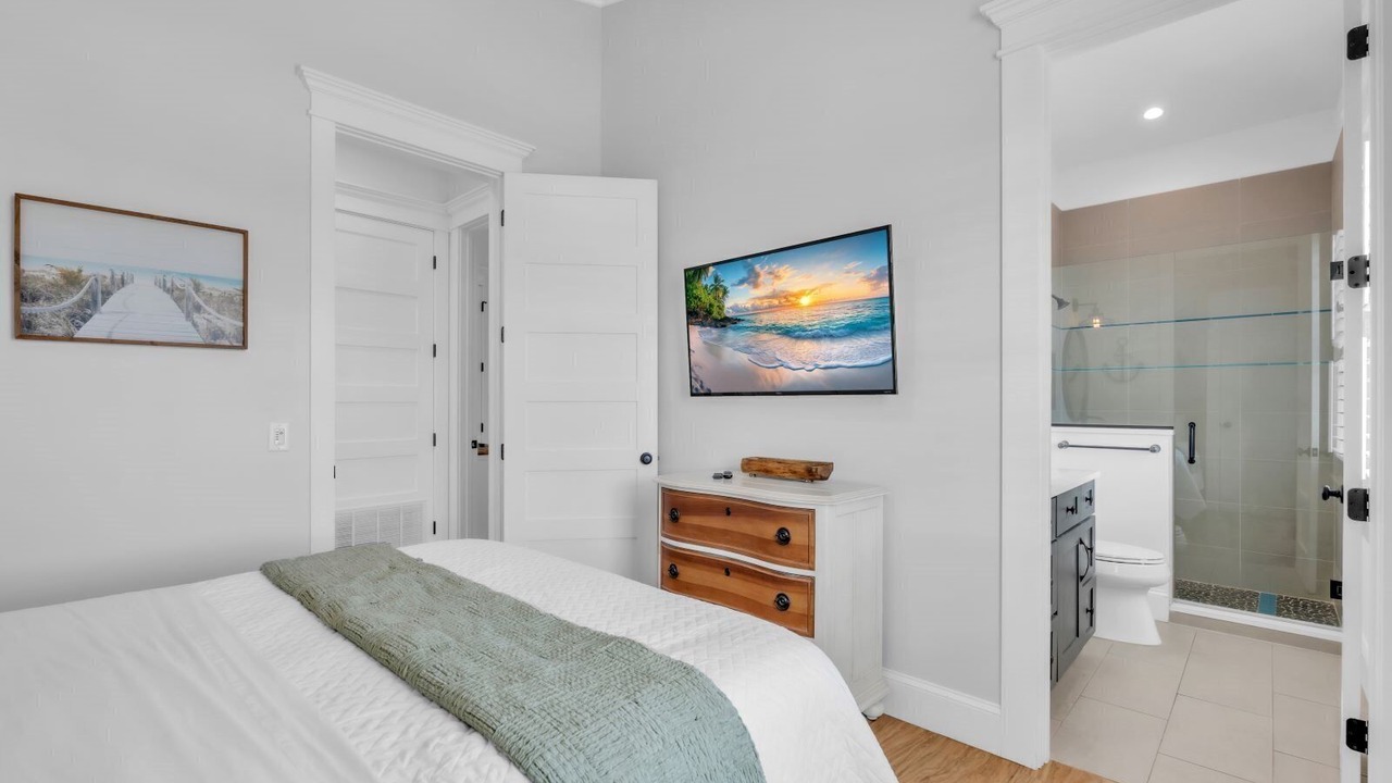 Photo of Bedroom in Holmes Beach