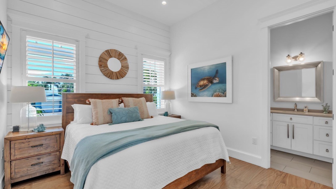 Photo of Bedroom in Holmes Beach