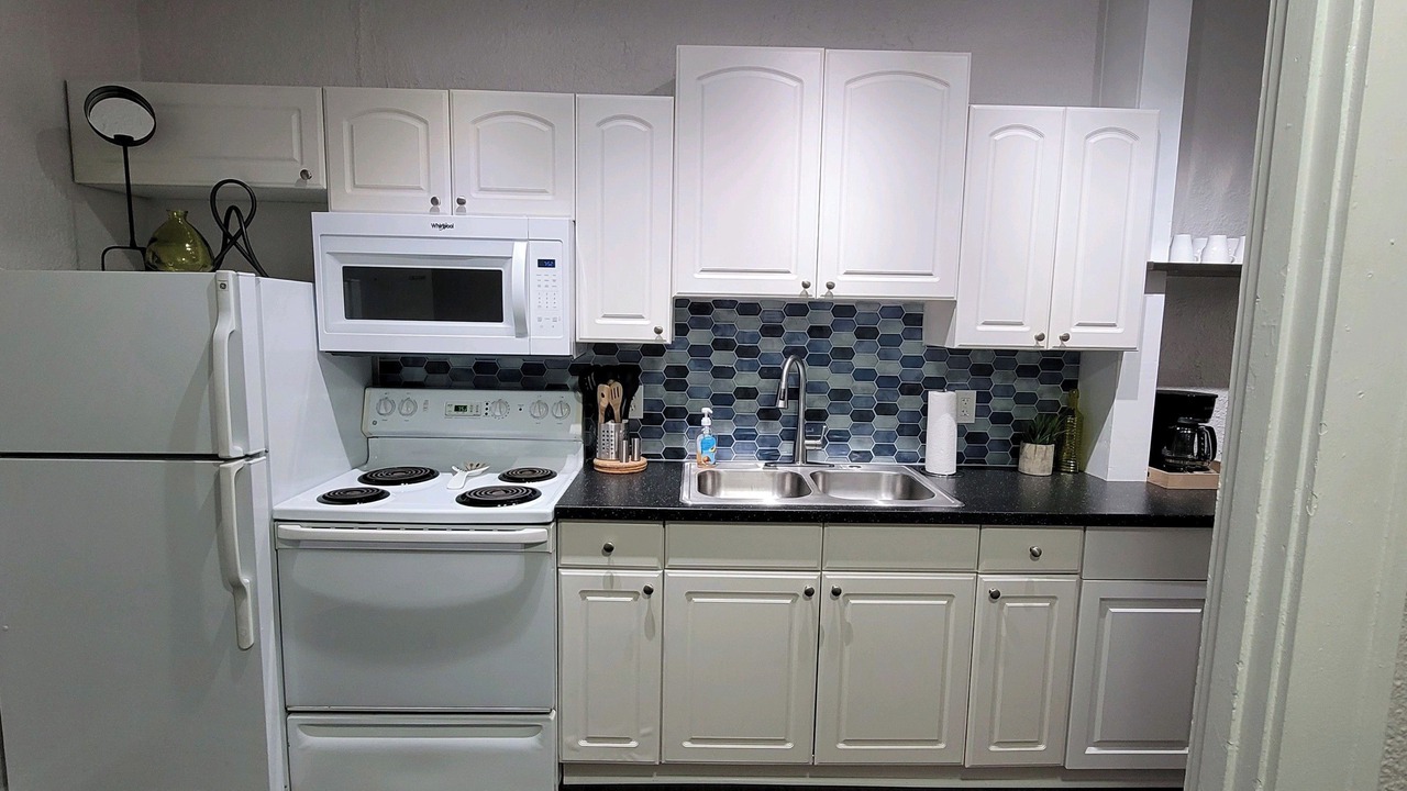 Photo of Kitchen in Courier City - Oscawana