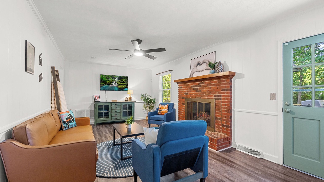 Photo of Livingroom in Simpsonville