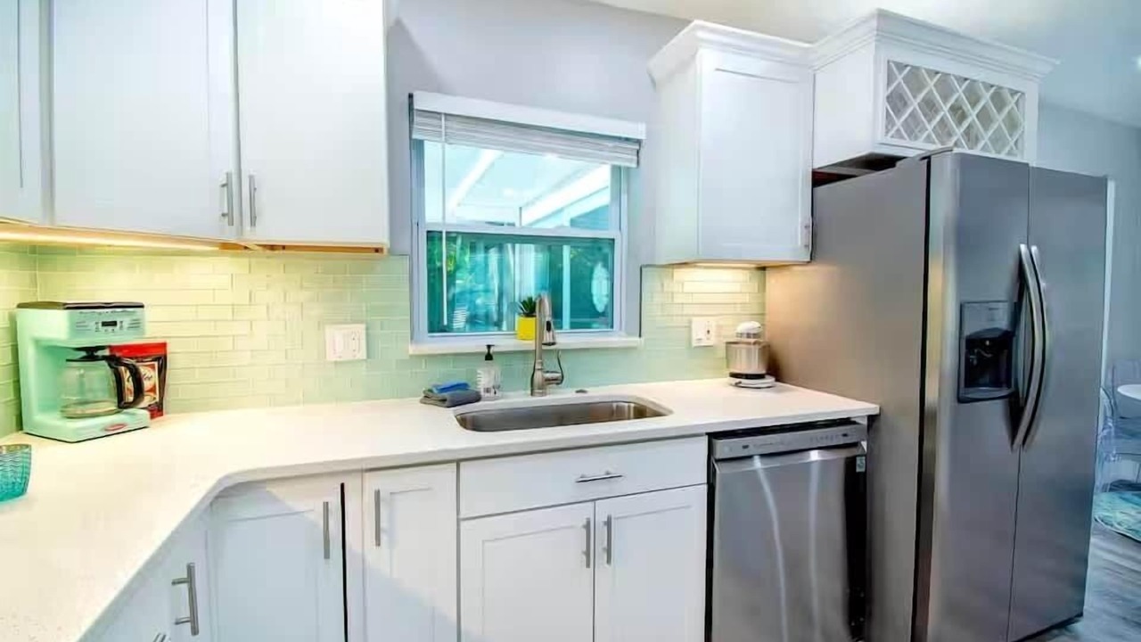 Photo of Kitchen in South Pinellas Community Council