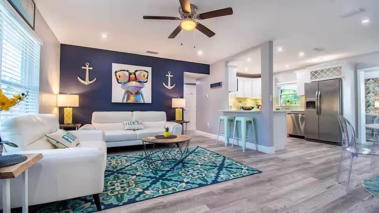 Photo of Livingroom in South Pinellas Community Council