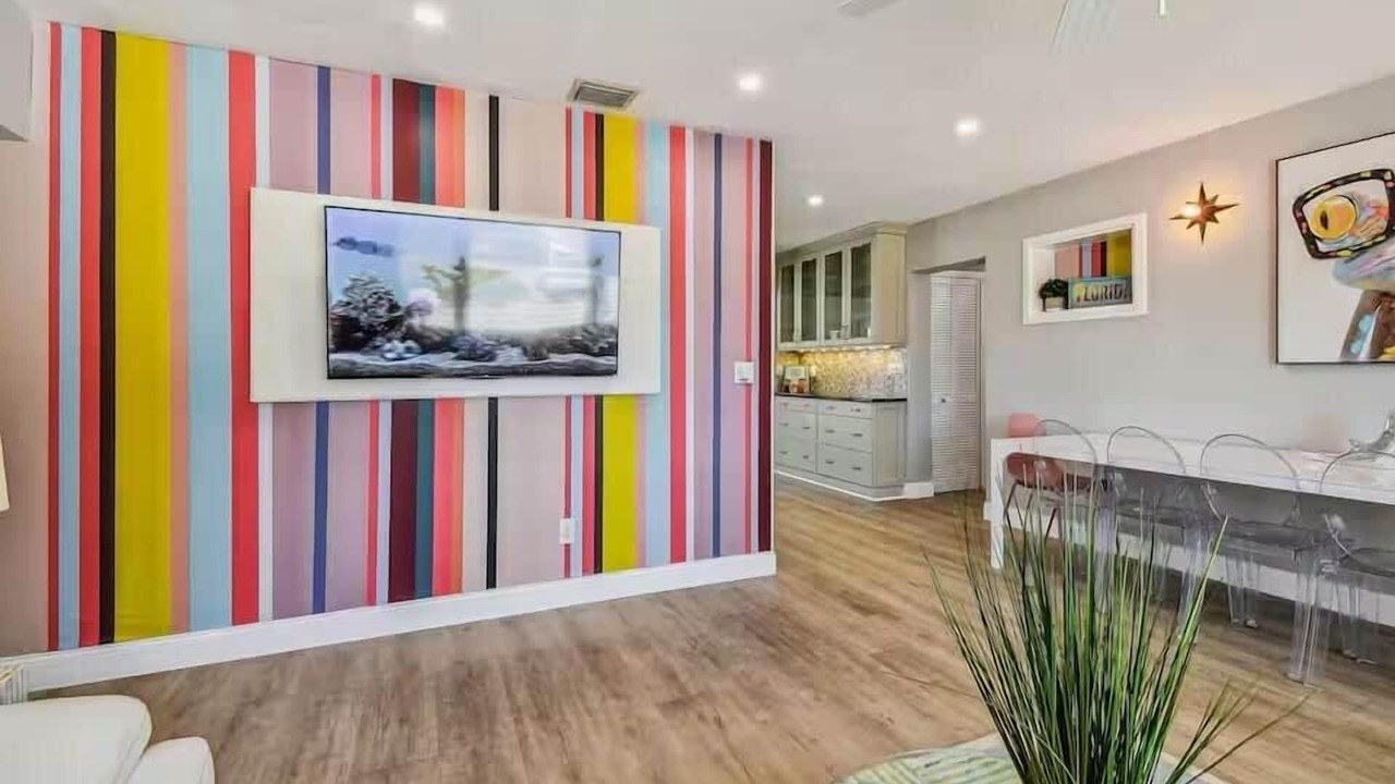 Photo of Livingroom in South Pinellas Community Council