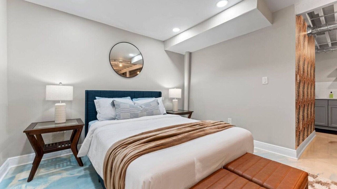 Photo of Bedroom in Murray Hill