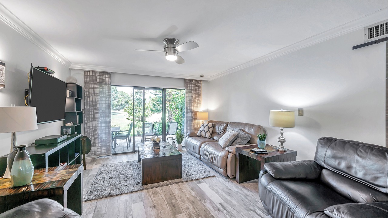 Photo of Livingroom in Wesley Chapel