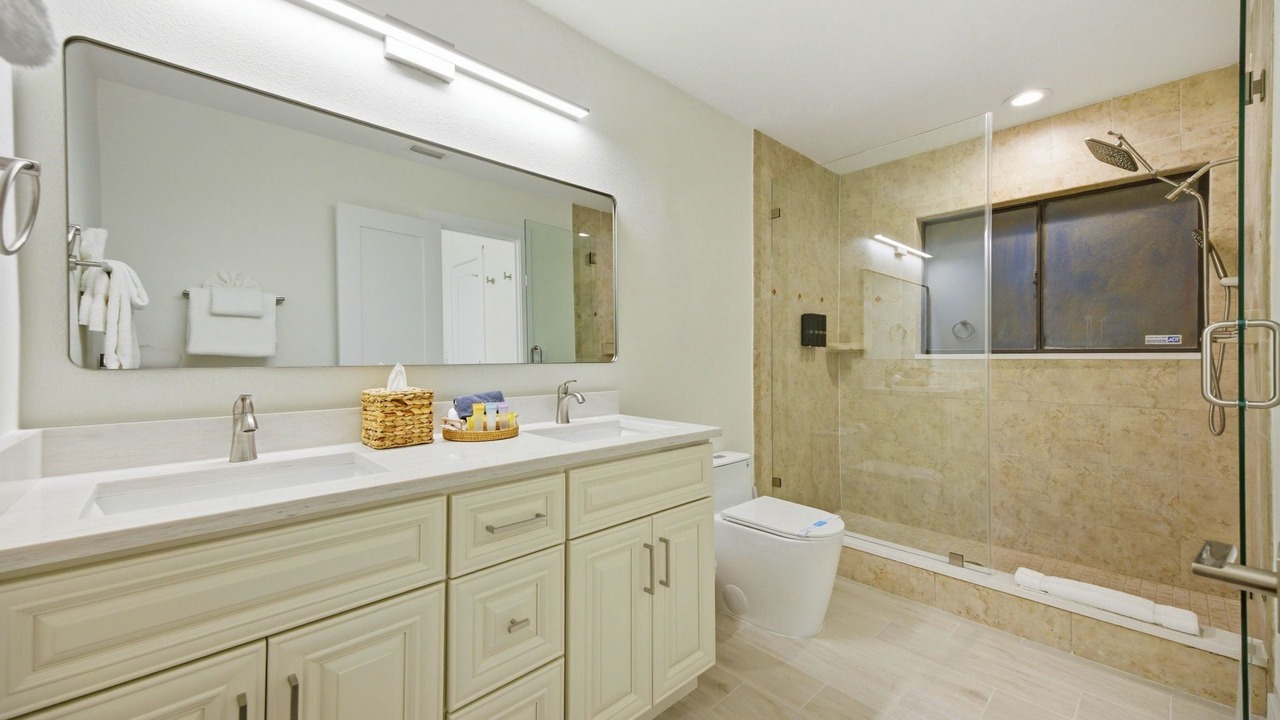 Photo of Bathroom in Lake Magdalene