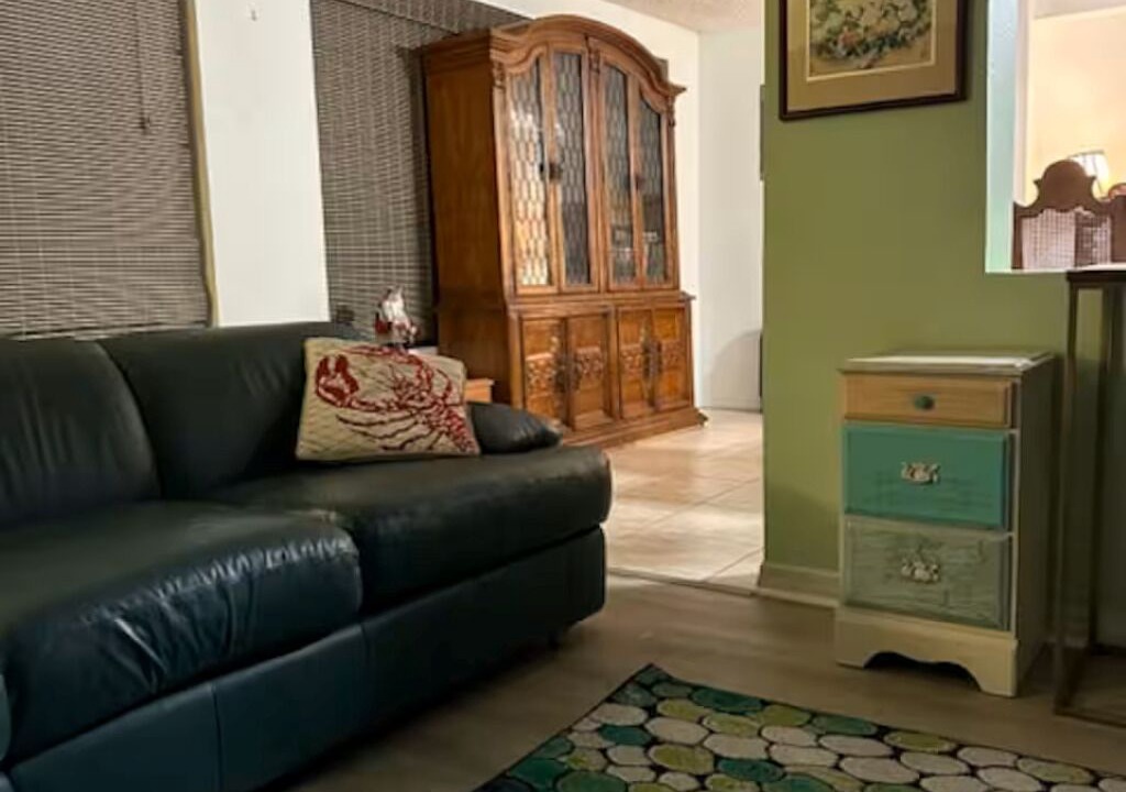 Photo of Livingroom in Haines Creek