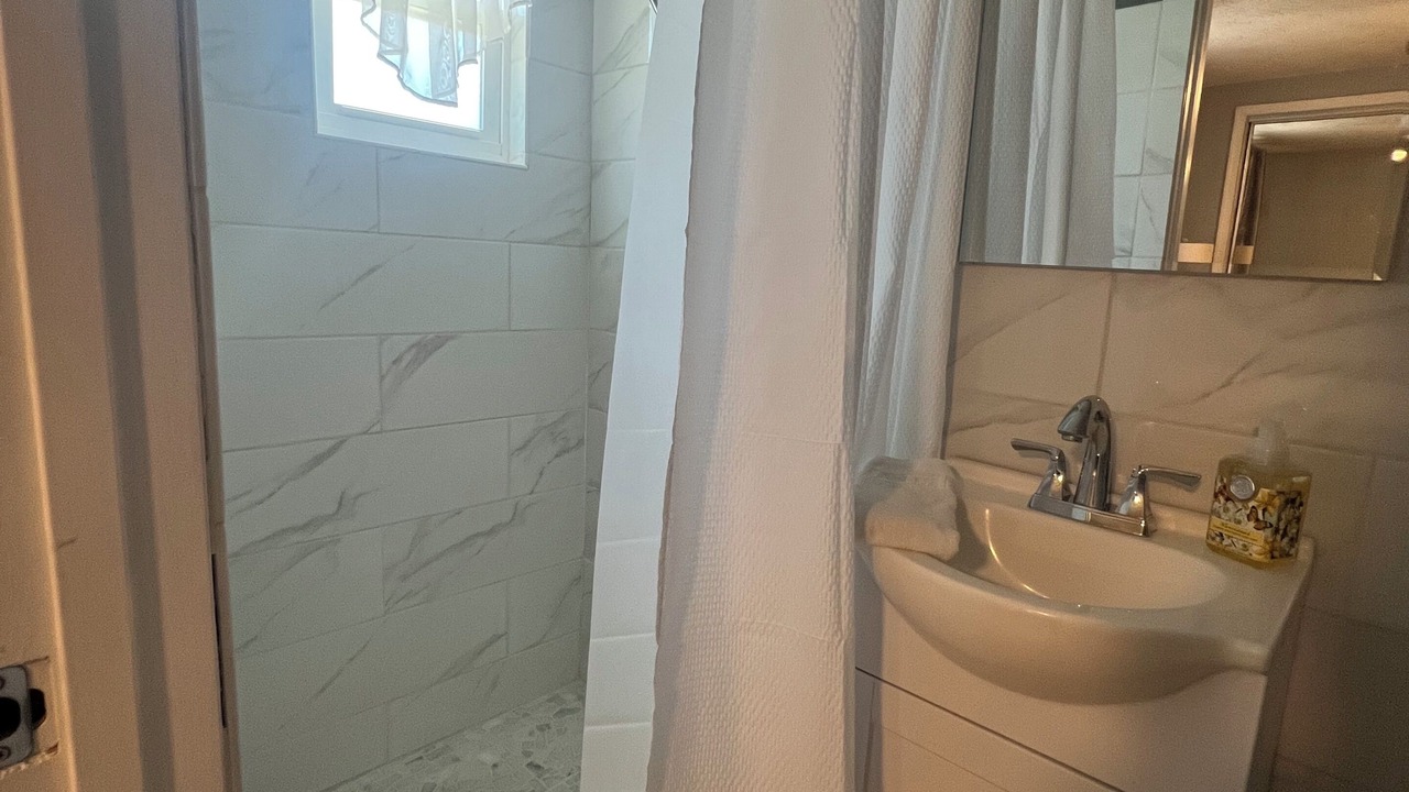 Photo of Bathroom in Flor-a-mar