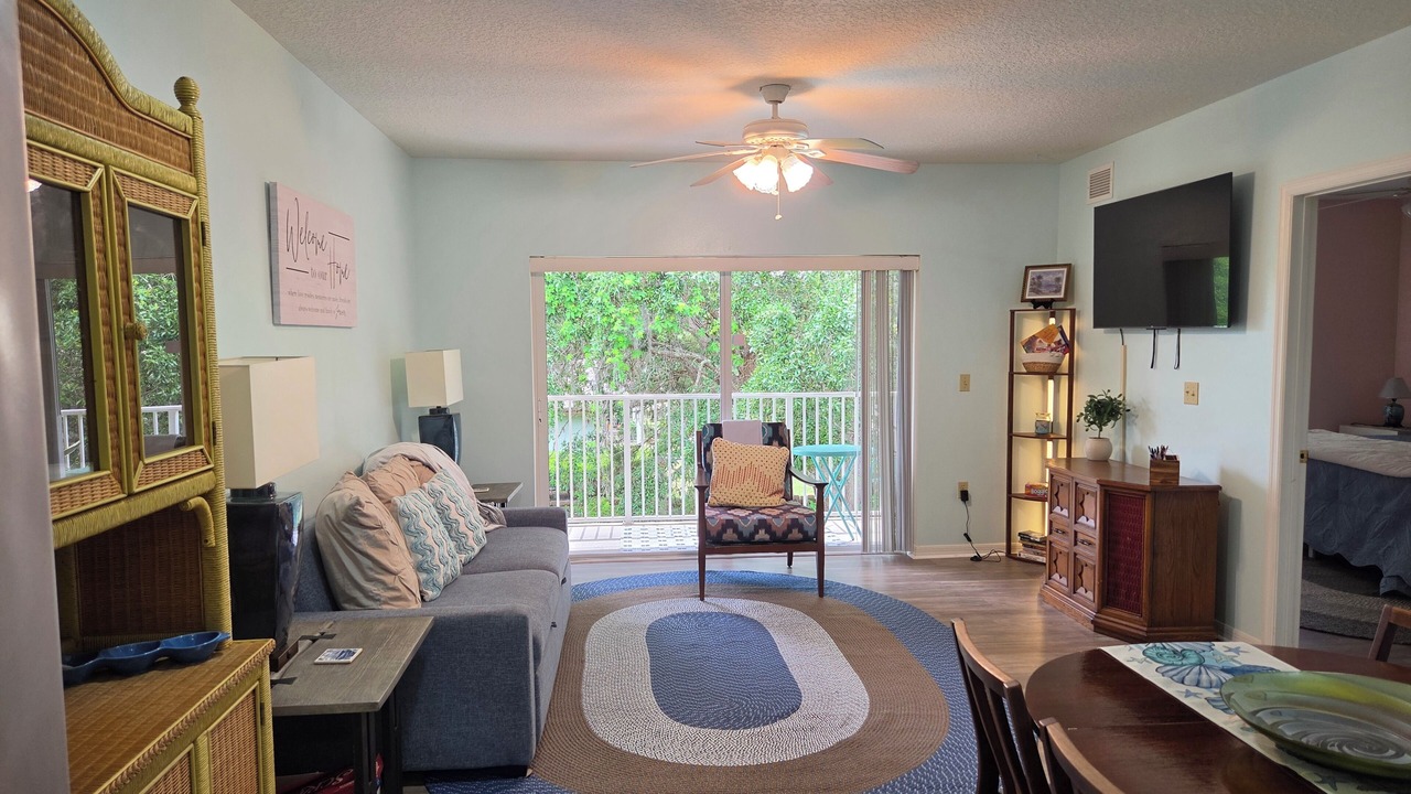 Photo of Livingroom in Holly Hill