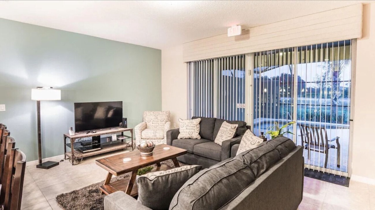 Photo of Livingroom in Loughman