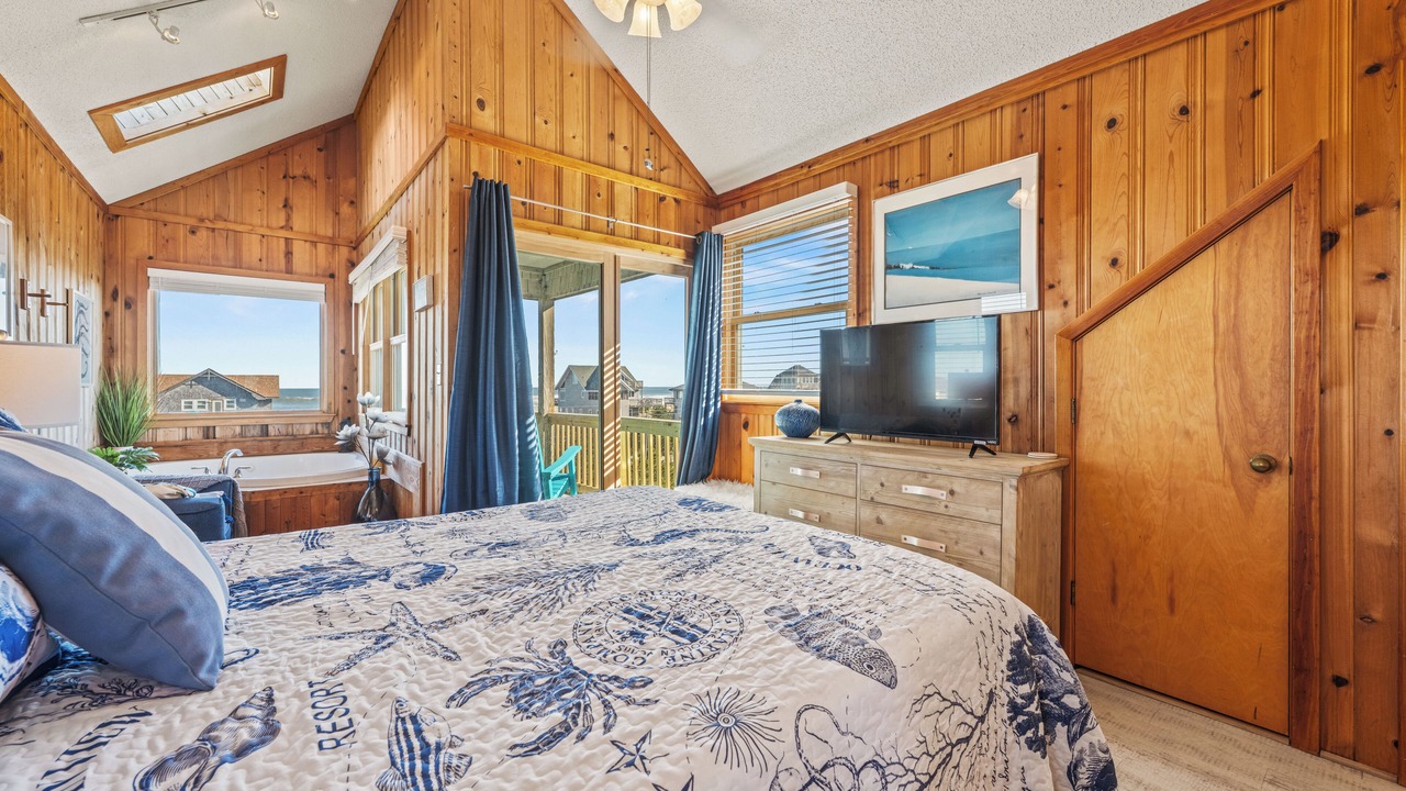 Photo of Bedroom in Avon