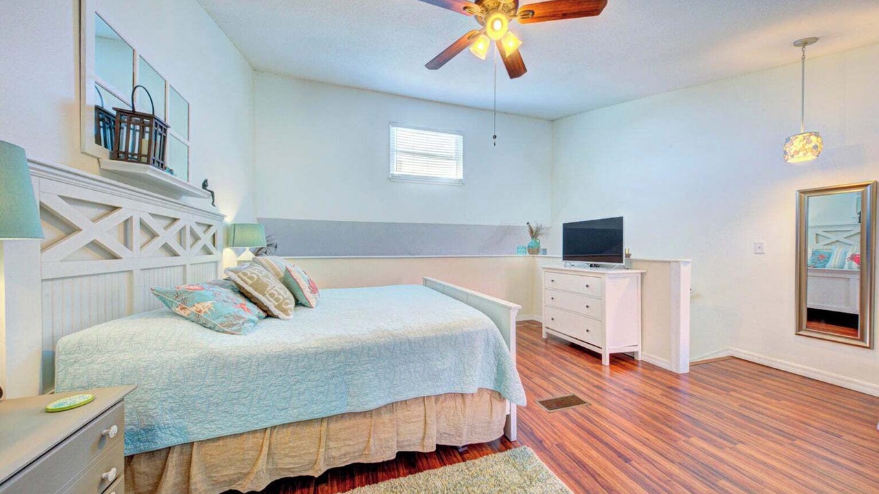 Photo of Bedroom in Tyler Gardens