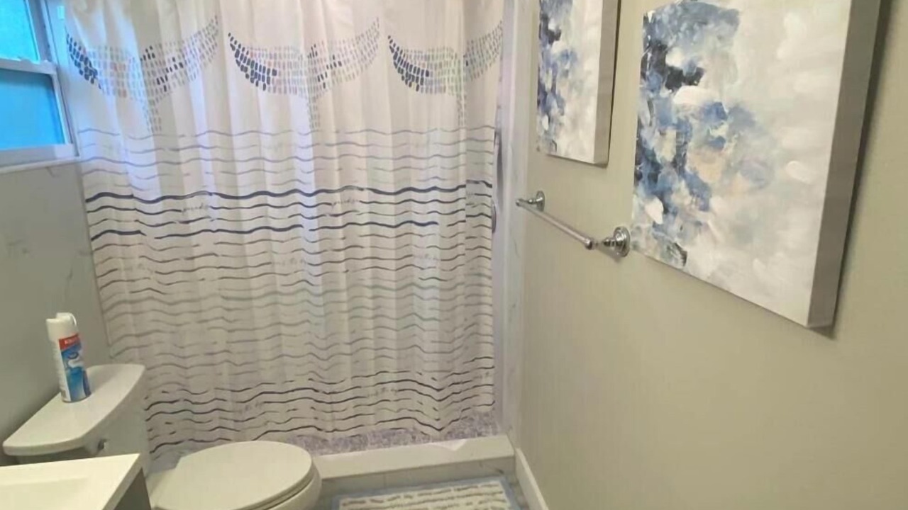 Photo of Bathroom in Newtown