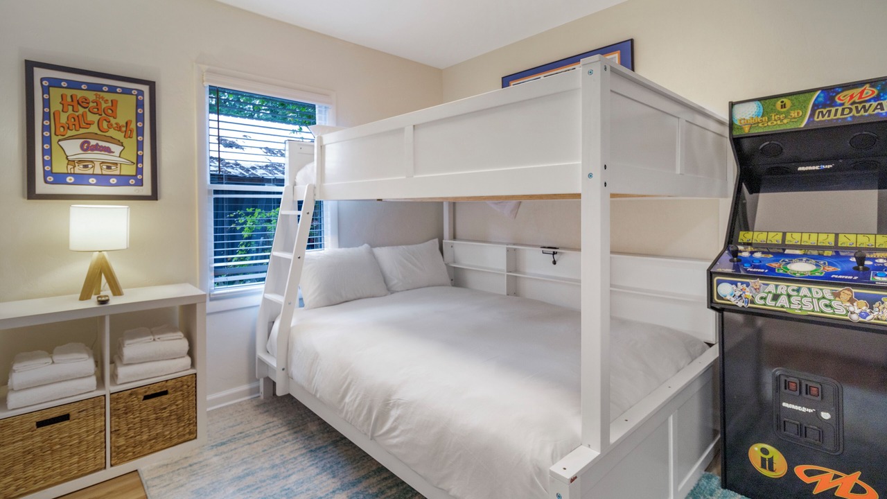 Photo of Bedroom in Pleasant Street