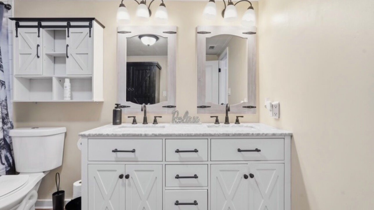 Photo of Bathroom in Tarpon Springs