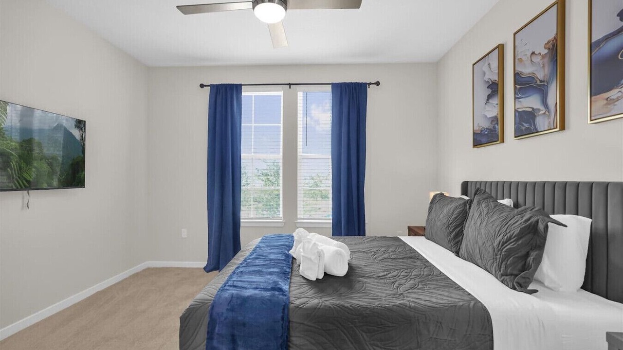 Photo of Bedroom in Winter Garden